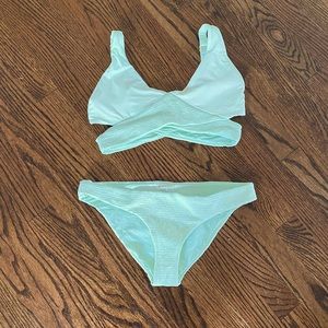 Women’s Pily Q mint green bikini size small, very good condition
